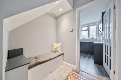 3 bedroom semi-detached house for sale, Banbury,  Oxfordshire,  OX16