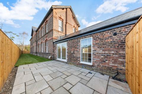 2 bedroom apartment for sale, Padgate, Warrington, WA1