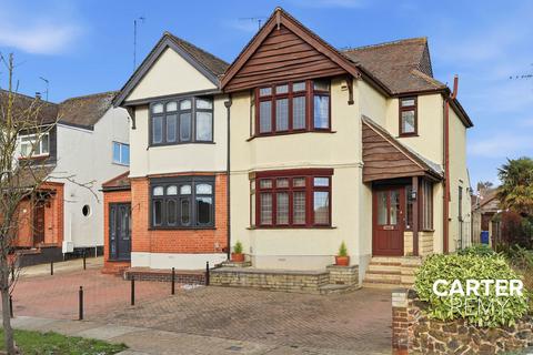 4 bedroom semi-detached house for sale, Lander Close, Grays, RM17
