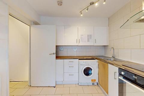 5 bedroom semi-detached house to rent, Baltimore House, Hotspur Street, London, SE11 6TR