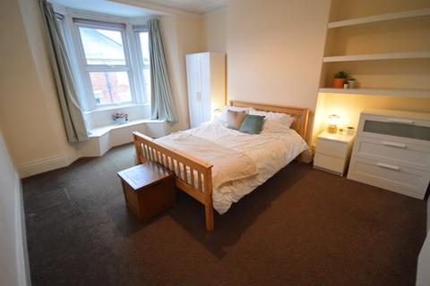 3 bedroom flat to rent, Goldspink Lane, Newcastle upon Tyne NE2