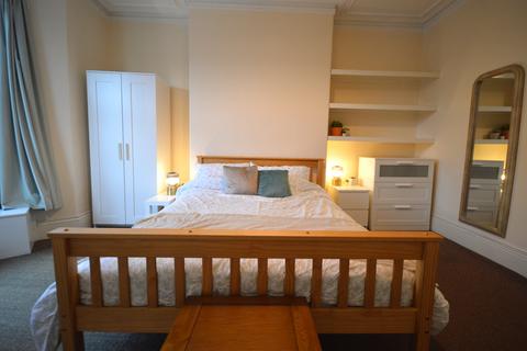 3 bedroom flat to rent, Goldspink Lane, Newcastle upon Tyne NE2