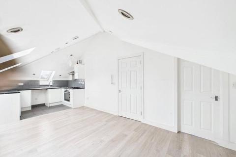 1 bedroom flat to rent, Block 2, 121 Paynes Road, SO15