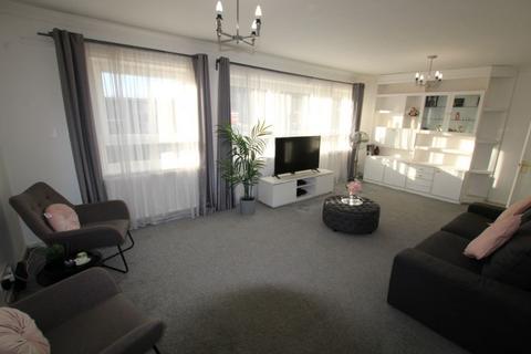 3 bedroom apartment for sale, The Hoe, Watford WD19