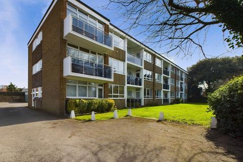1 bedroom flat for sale, Llandaff Court, Downview Road, Worthing, BN11