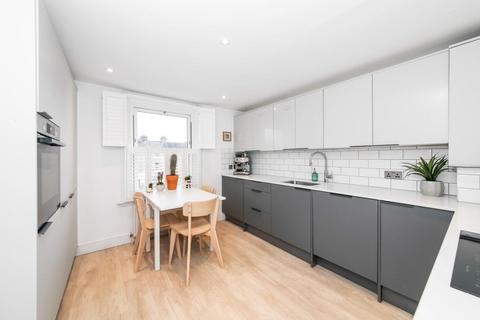 3 bedroom flat for sale, Venner Road, Sydenham, London, SE26
