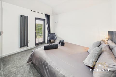 4 bedroom detached house for sale, Castle Road, Hartshill, Nuneaton, Warwickshire, CV10