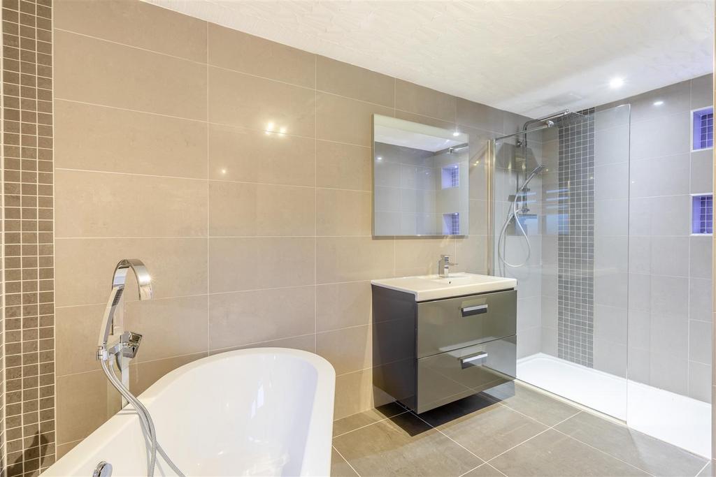 8673580-interior31.jpg
