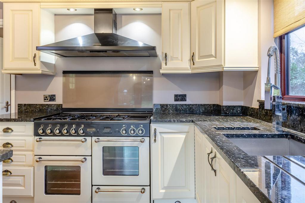 8673580-interior09.jpg