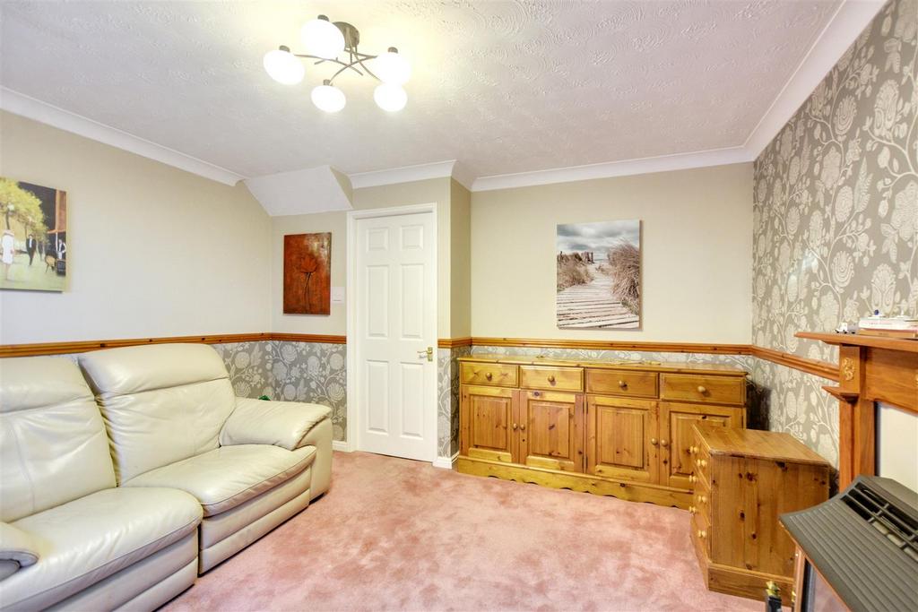 Lounge 2.jpeg