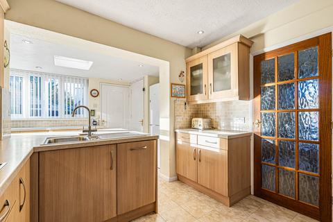 3 bedroom bungalow for sale, Westlands Avenue, Weston on the Green, OX25