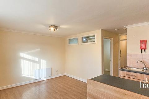 undefined, Marlborough Court, Royal Wootton Bassett, SN4