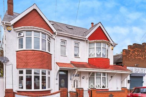 4 bedroom semi-detached house for sale, Holden Road, Wednesbury WS10