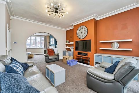 4 bedroom semi-detached house for sale, Holden Road, Wednesbury WS10