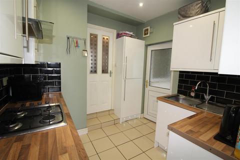 3 bedroom terraced house for sale, Cwrt Coch Street, Bargoed CF81
