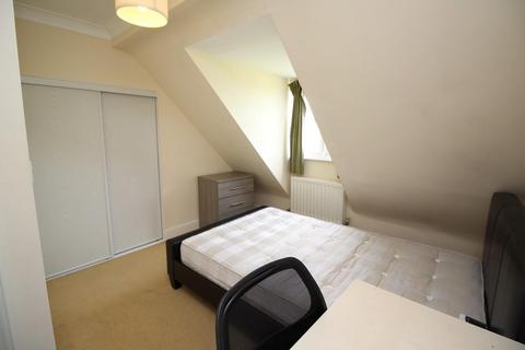 4 bedroom terraced house to rent, The Spires, Canterbury, Kent, CT2