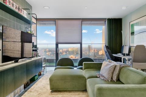 2 bedroom apartment to rent, Hobart Building, Wardian, London, E14