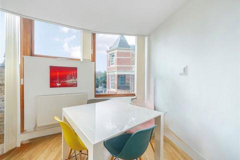 1 bedroom flat for sale, Green Walk, London SE1