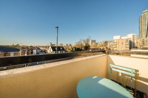 undefined, Ealing Road, Brentford TW8