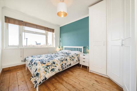 undefined, Ealing Road, Brentford TW8