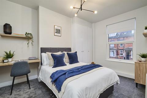 Beechwood Terrace, Burley, Leeds LS4, 2NG
