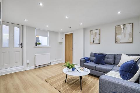 undefined, Beechwood Terrace, Burley, Leeds LS4, 2NG