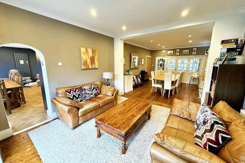 6 bedroom detached house for sale, Bury Old Road, Prestwich, M25