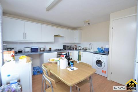 undefined, Shackleton Place Oldbrook, Milton Keynes, Buckinghamshire, MK6