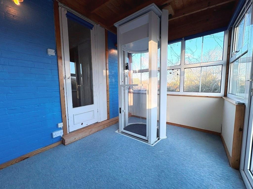 Lift Room.JPEG