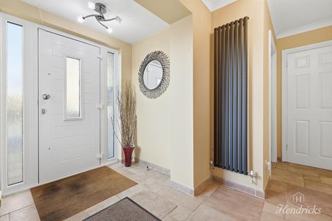 undefined, Whitmore Close, Grays, RM16 3