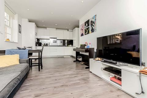 undefined, Kew Bridge Road, Brentford TW8