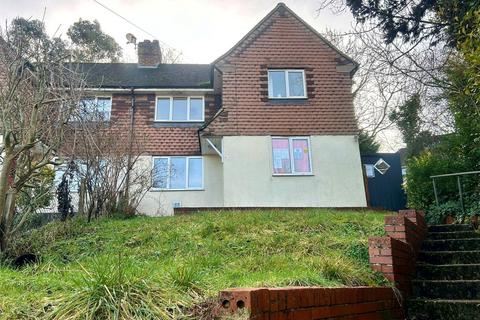 3 bedroom house for sale, Vernon Way, Surrey GU2
