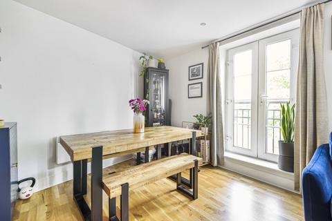 1 bedroom flat to rent, Garratt Lane, London, SW18