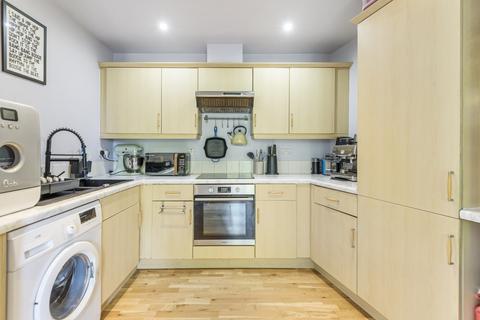 1 bedroom flat to rent, Garratt Lane, London, SW18
