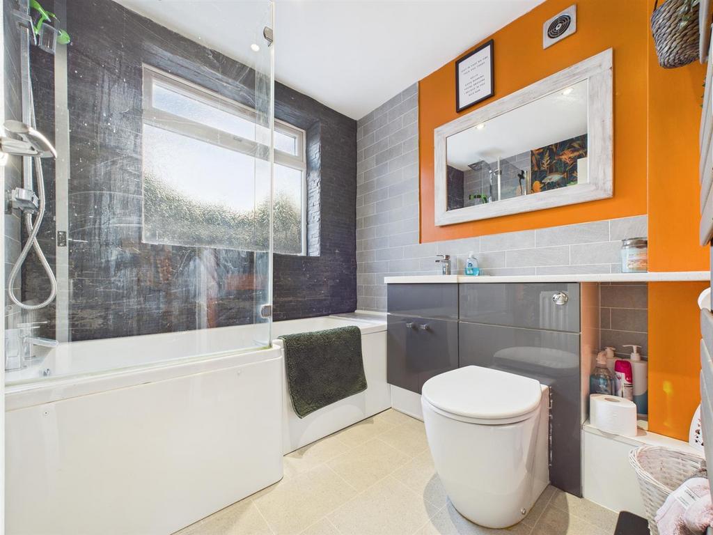 Bath 2.jpg