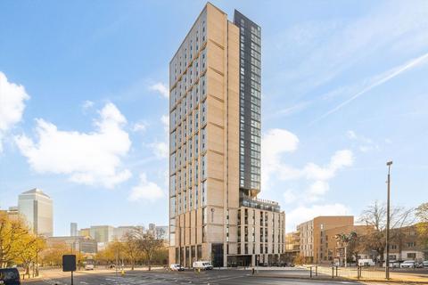2 bedroom flat to rent, Salter Street, London E14