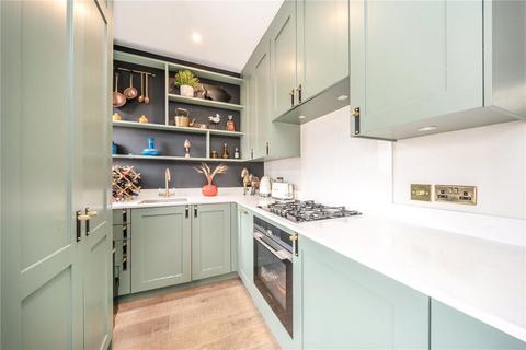 undefined, Gray's Inn Road, London WC1X
