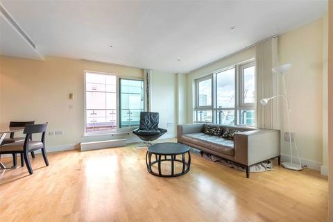 2 bedroom flat for sale, St. George Wharf, London SW8