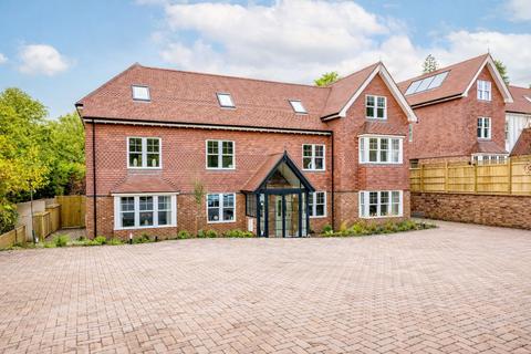 undefined, Hollymeoak Road, Coulsdon, CR5