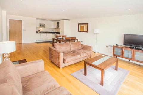 2 bedroom flat for sale, Drayton Park, London N5