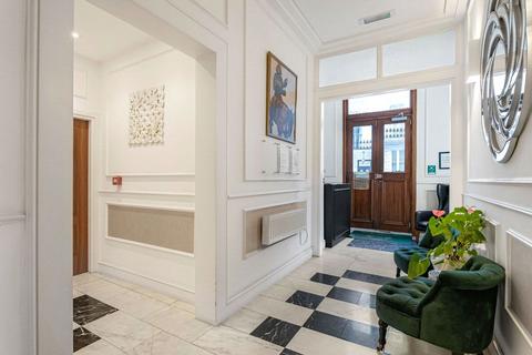 1 bedroom flat for sale, Princes Square, London W2