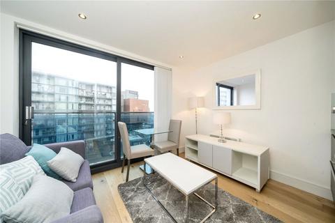 Studio to rent, Station Road, Hayes UB3