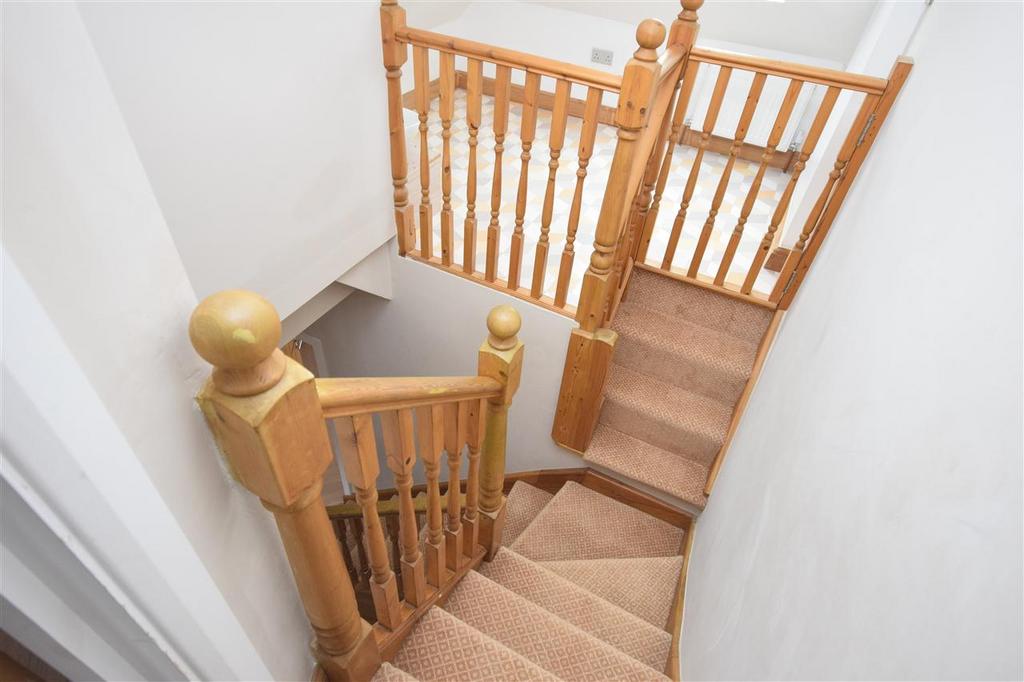 Second floor split