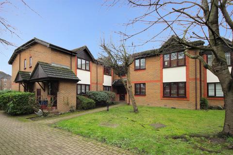 undefined, Boston Manor Road, TW8