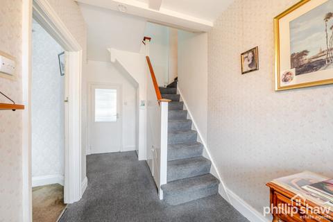 5 bedroom semi-detached house for sale, Lapstone Gardens, Harrow, HA3