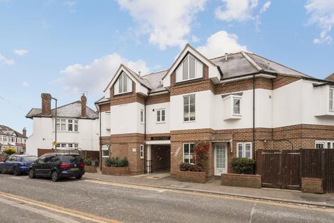 1 bedroom apartment for sale, Cannon Close, Raynes Park SW20