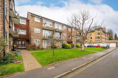 2 bedroom flat for sale, Crescent Road, Kingston, Kingston upon Thames, KT2