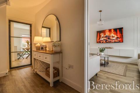 3 bedroom semi-detached house for sale, Sorrell Avenue, Braintree, CM7