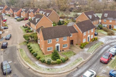 4 bedroom link detached house for sale, Beauchamps, Welwyn Garden City, Hertfordshire, AL7