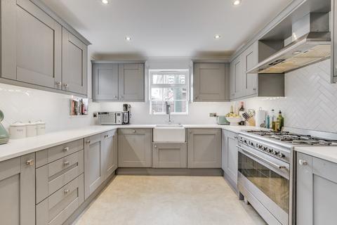 4 bedroom link detached house for sale, Beauchamps, Welwyn Garden City, Hertfordshire, AL7